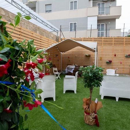 Da Zia Gina Locazione Turistica Hotell Bisceglie Exteriör bild