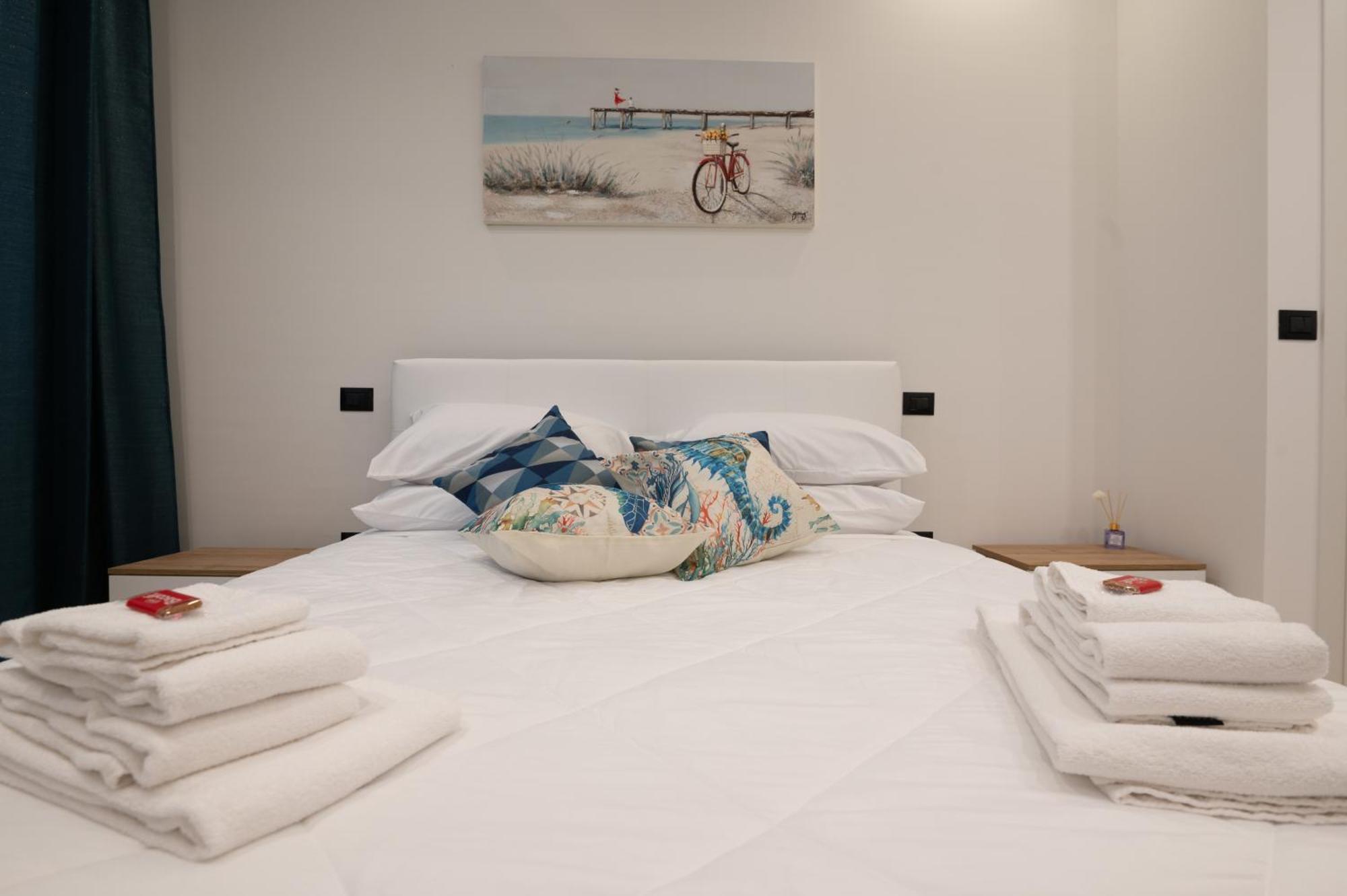 Da Zia Gina Locazione Turistica Hotell Bisceglie Rum bild
