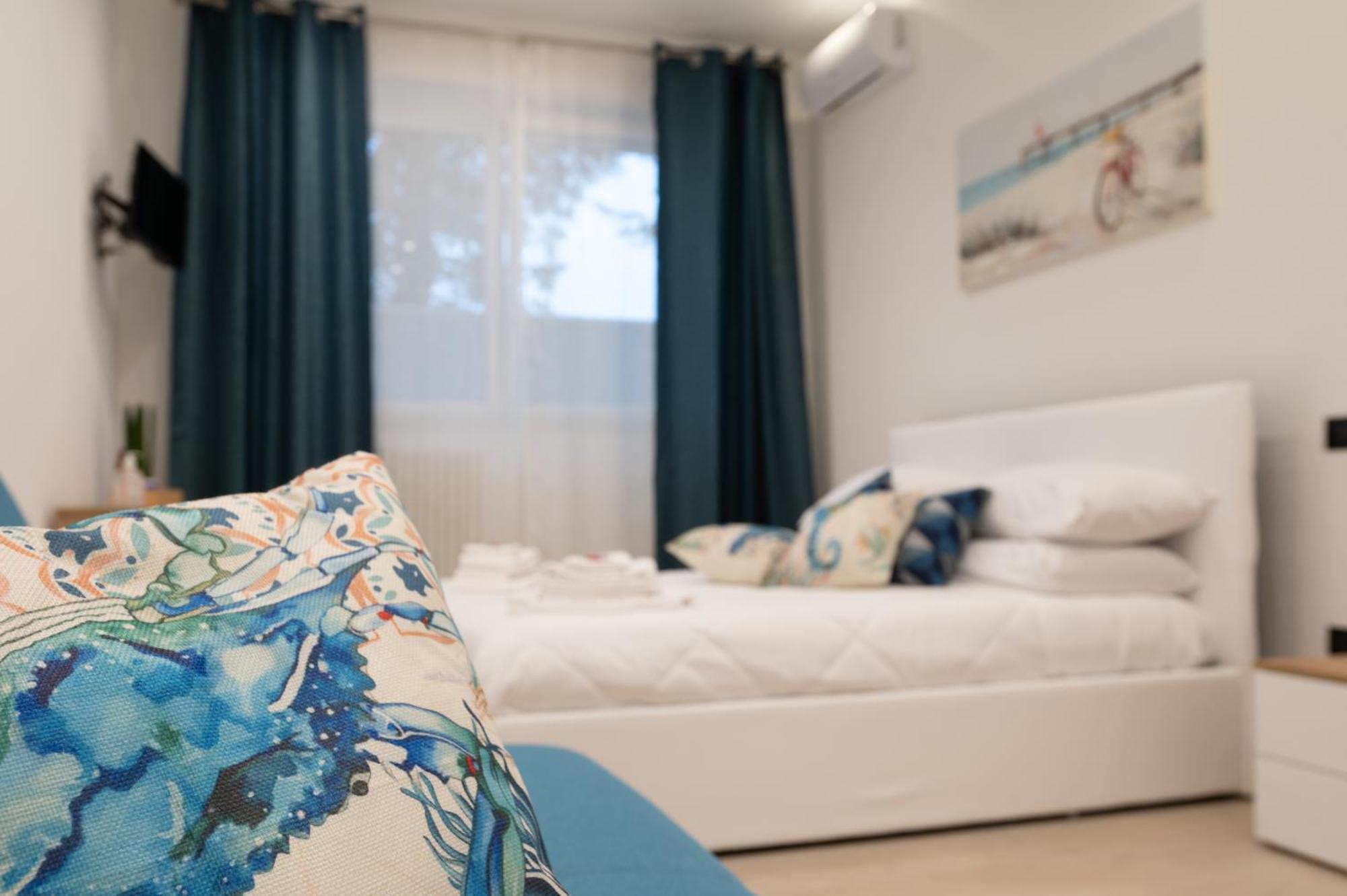 Da Zia Gina Locazione Turistica Hotell Bisceglie Rum bild