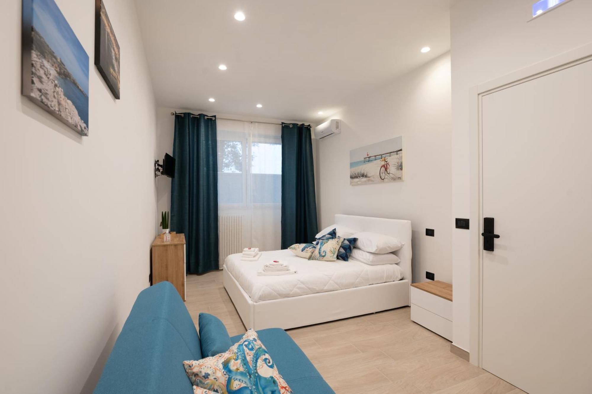 Da Zia Gina Locazione Turistica Hotell Bisceglie Rum bild