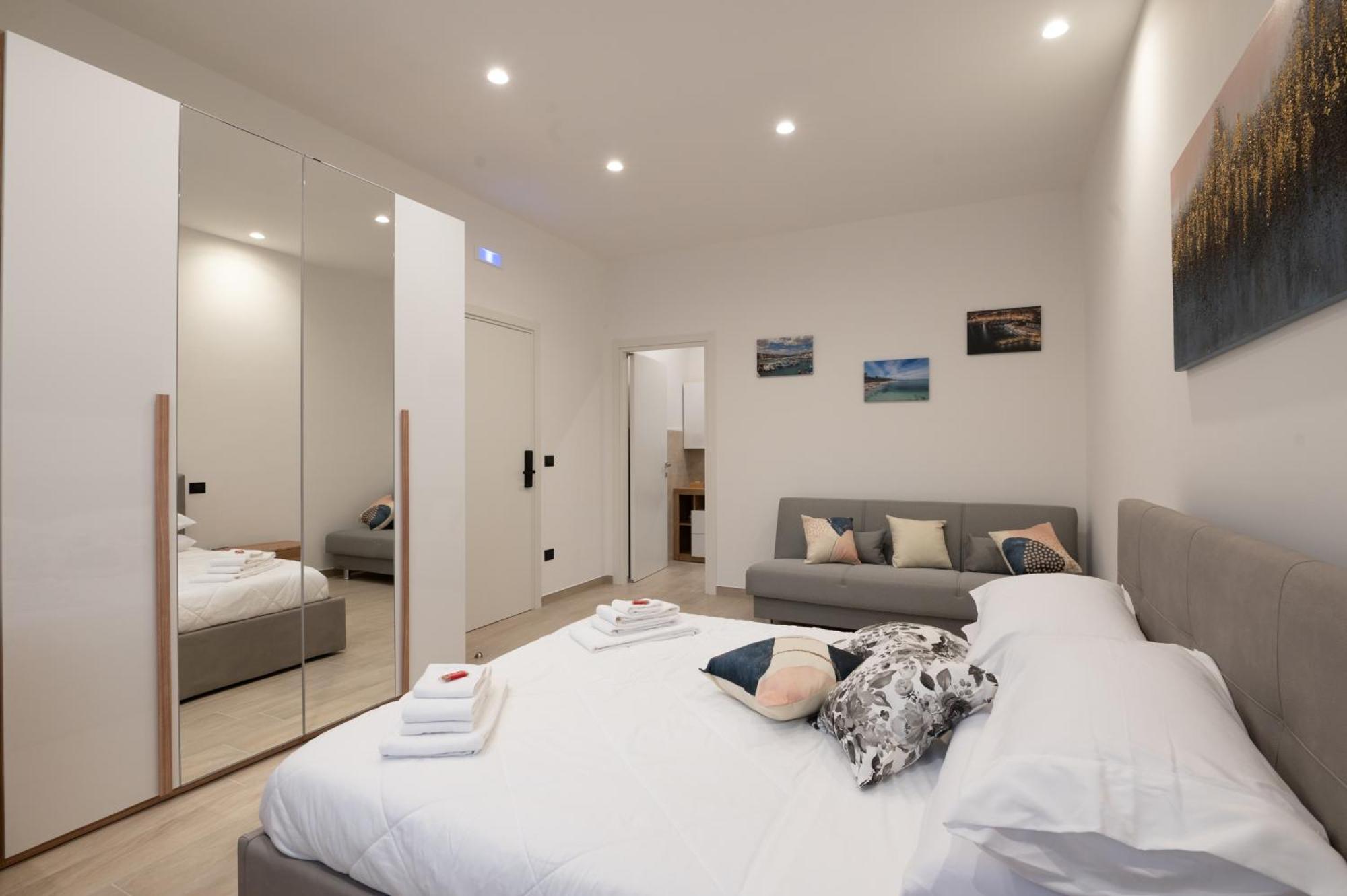 Da Zia Gina Locazione Turistica Hotell Bisceglie Rum bild